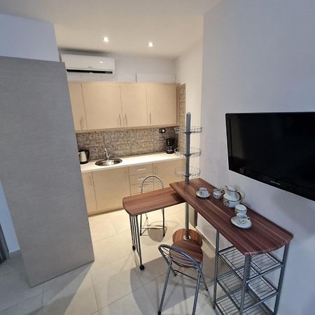 Appartement Ειδικη Προσφορα à Patras Extérieur photo